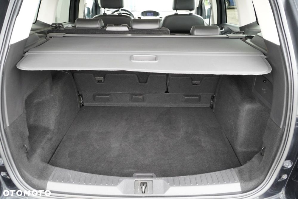 Ford Kuga 1.5 EcoBoost 2x4 Titanium - 23