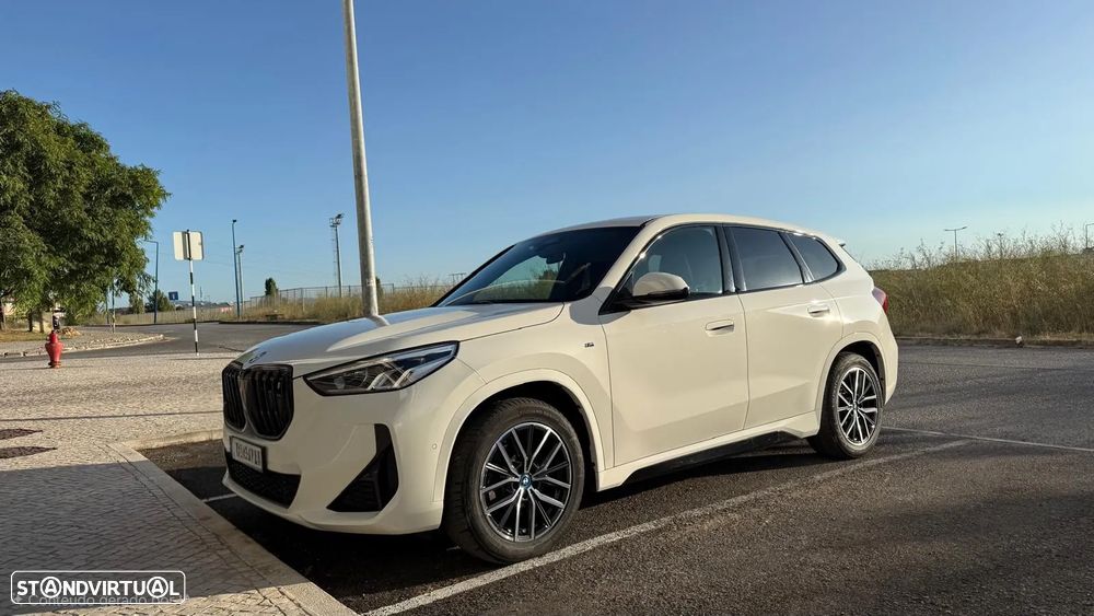 BMW iX1 xDrive30 Pack Desportivo M - 1