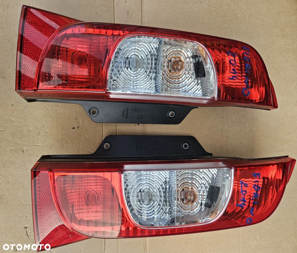 Fiat Fiorino lampa tył tylna prawa lewa