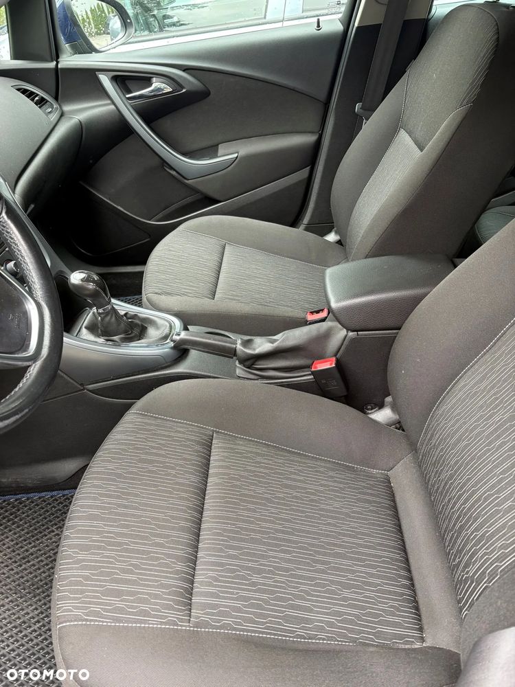Opel Astra 1.4 T Sport EU6 - 13