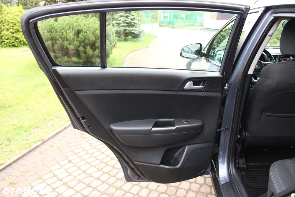 Kia Sportage 1.6 GDI M 2WD - 17
