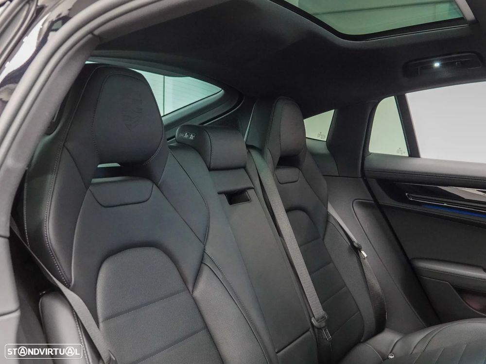 Porsche Panamera - 15