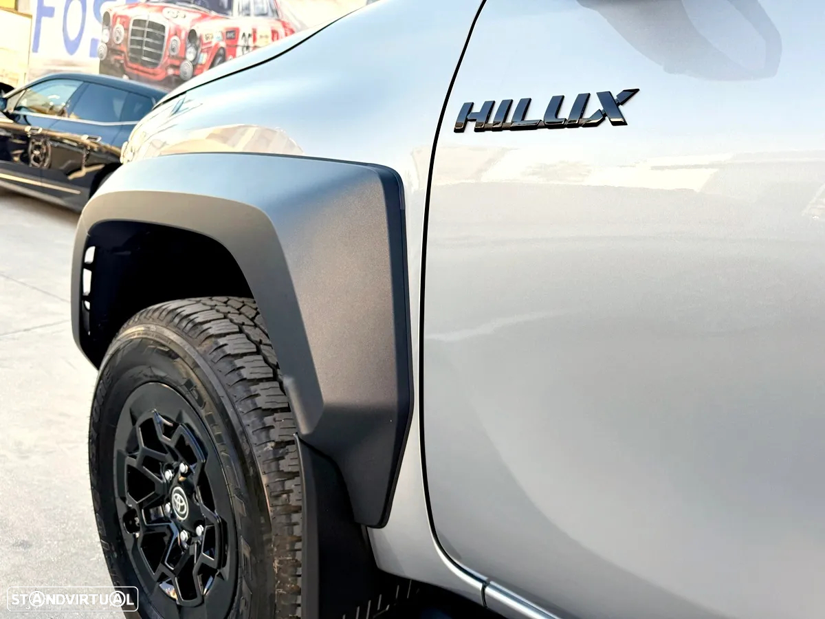 Toyota Hilux 2.8 D-4D 4WD GR Sport - 53