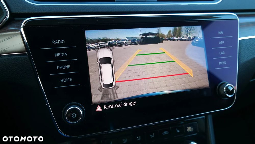 Skoda Superb 2.0 TDI SCR 4x4 Scout DSG - 32