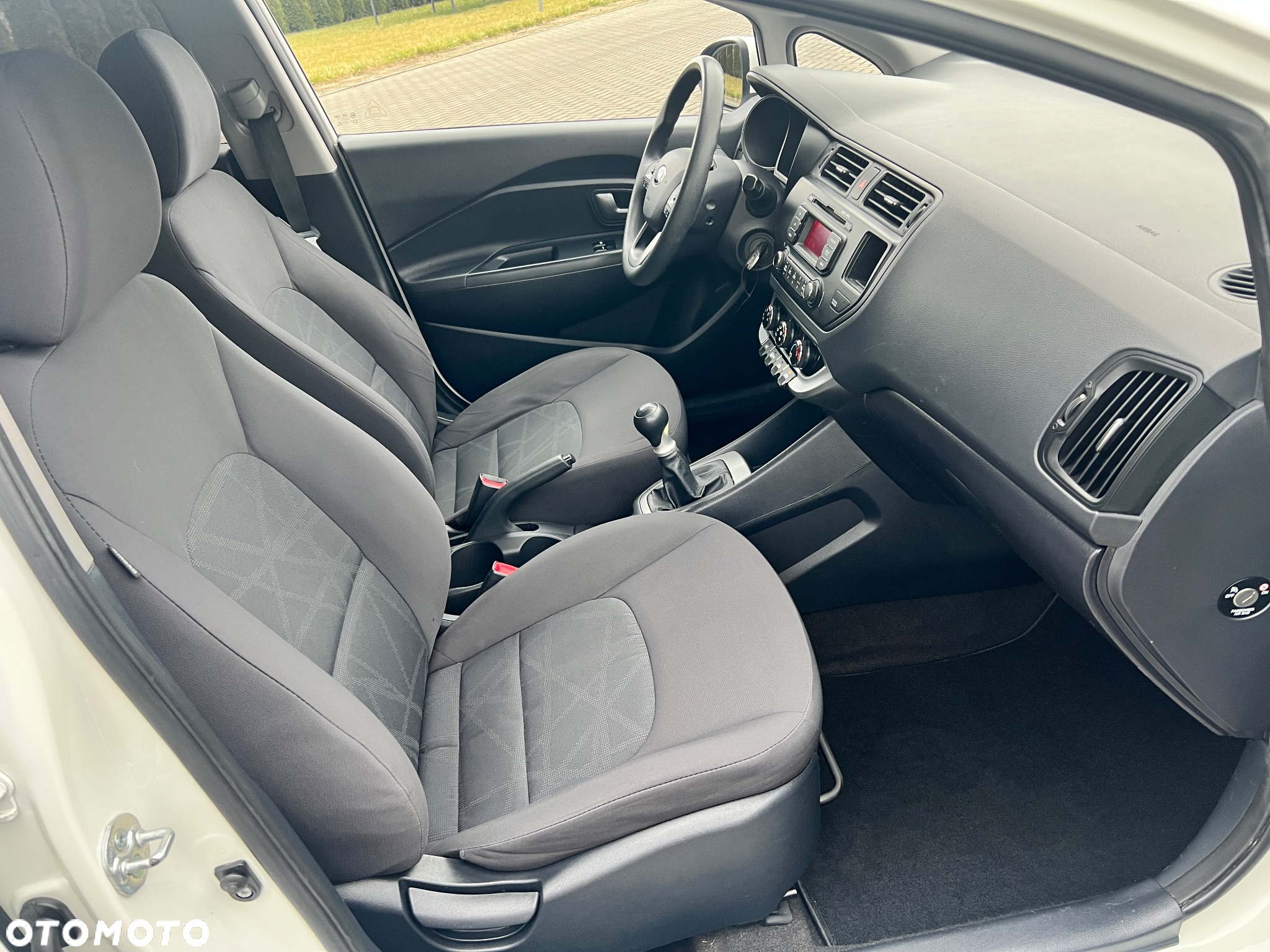 Kia Rio 1.2 Dream Team Edition - 20