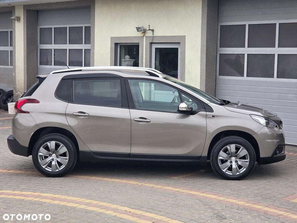 Peugeot 2008 PureTech 82 Style - 19