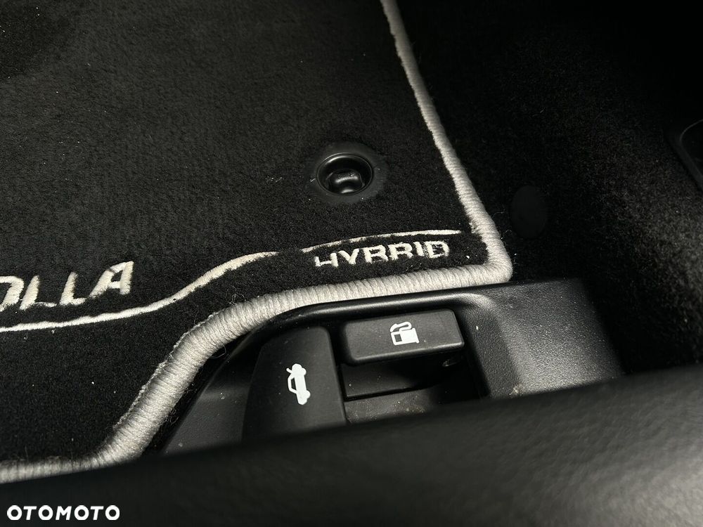 Toyota Corolla 1.8 Hybrid Comfort - 38