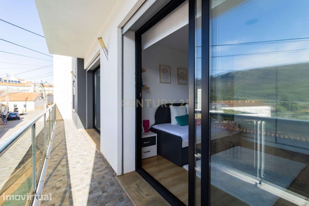 MORADIA T4 VISTA E PISCINA - Grande imagem: 5/48