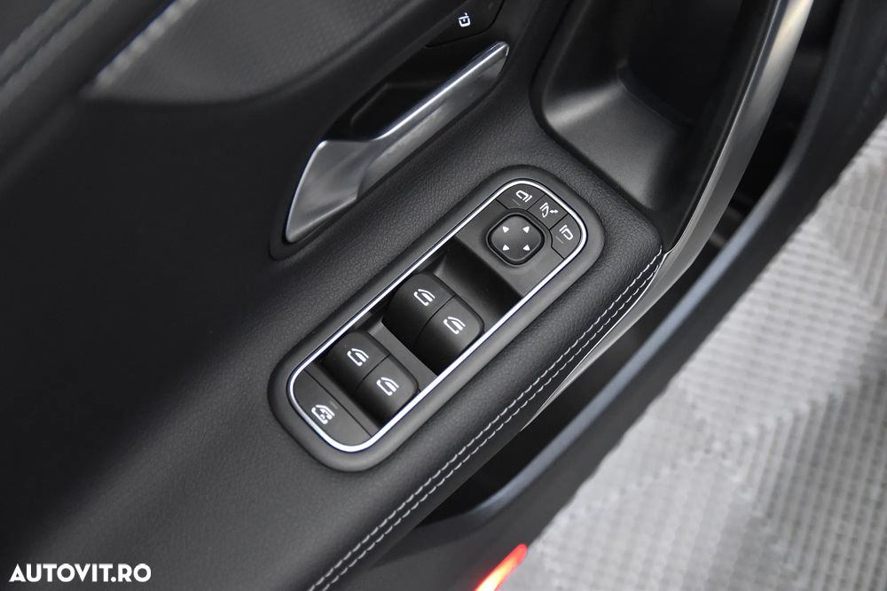 Mercedes-Benz CLA 250 e Coupe - 14