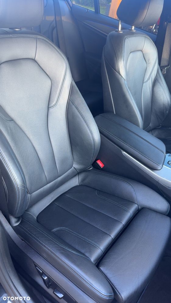 BMW Seria 5 520d M Sport Edition - 12