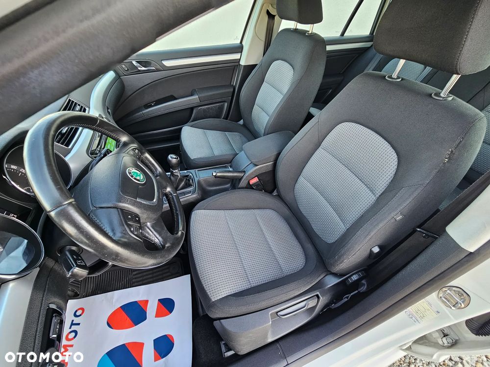 Skoda Superb 1.6 TDI GreenLine - 7