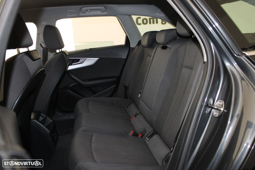 Audi A4 Avant 2.0 TDI S tronic - 31