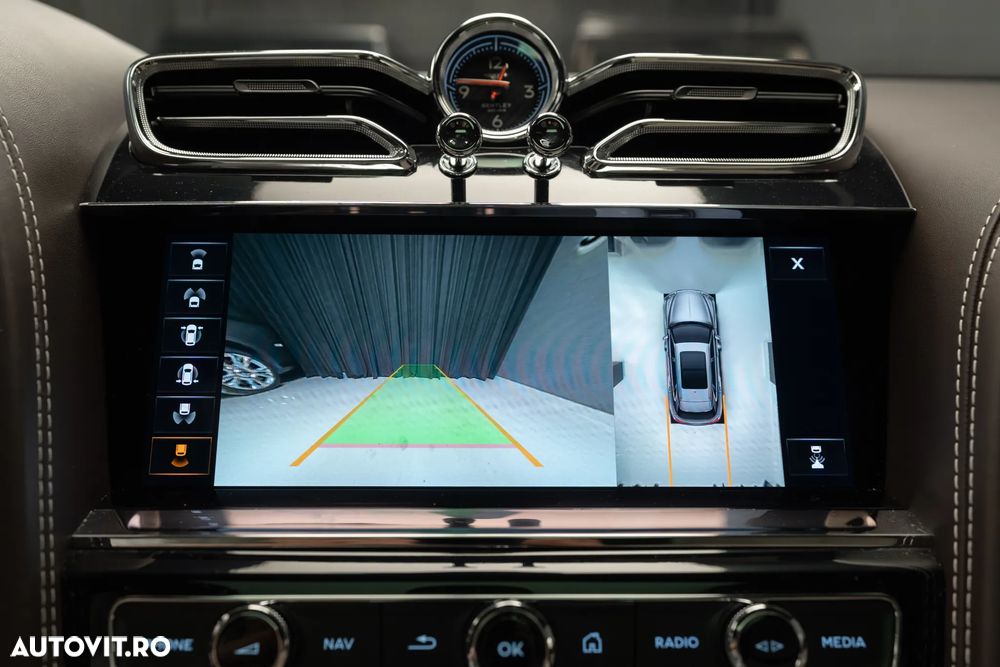Bentley Bentayga - 39
