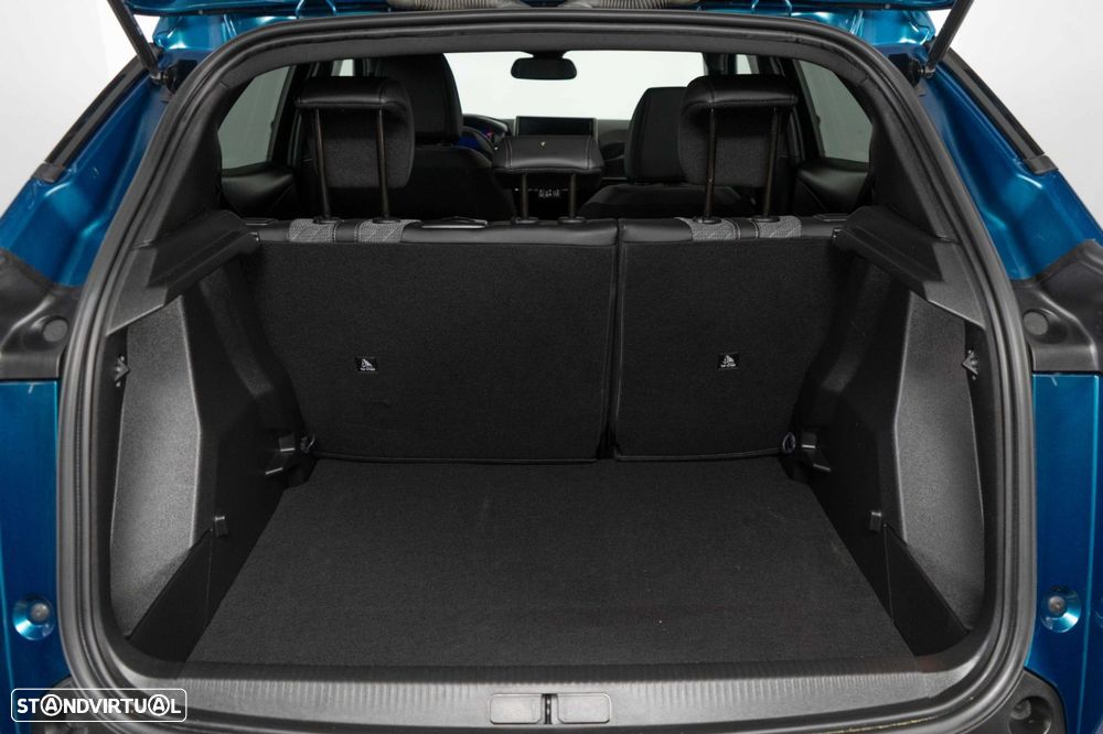 Peugeot e-2008 54 kWh Allure - 21