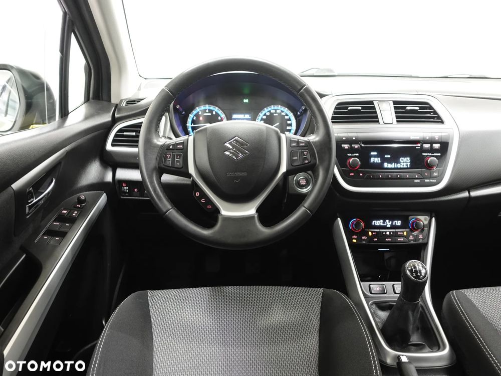 Suzuki SX4 S-Cross 1.6 VVT 4x4 Comfort - 30