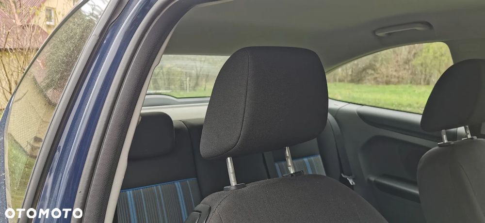 Ford Focus 1.4 Trend - 16