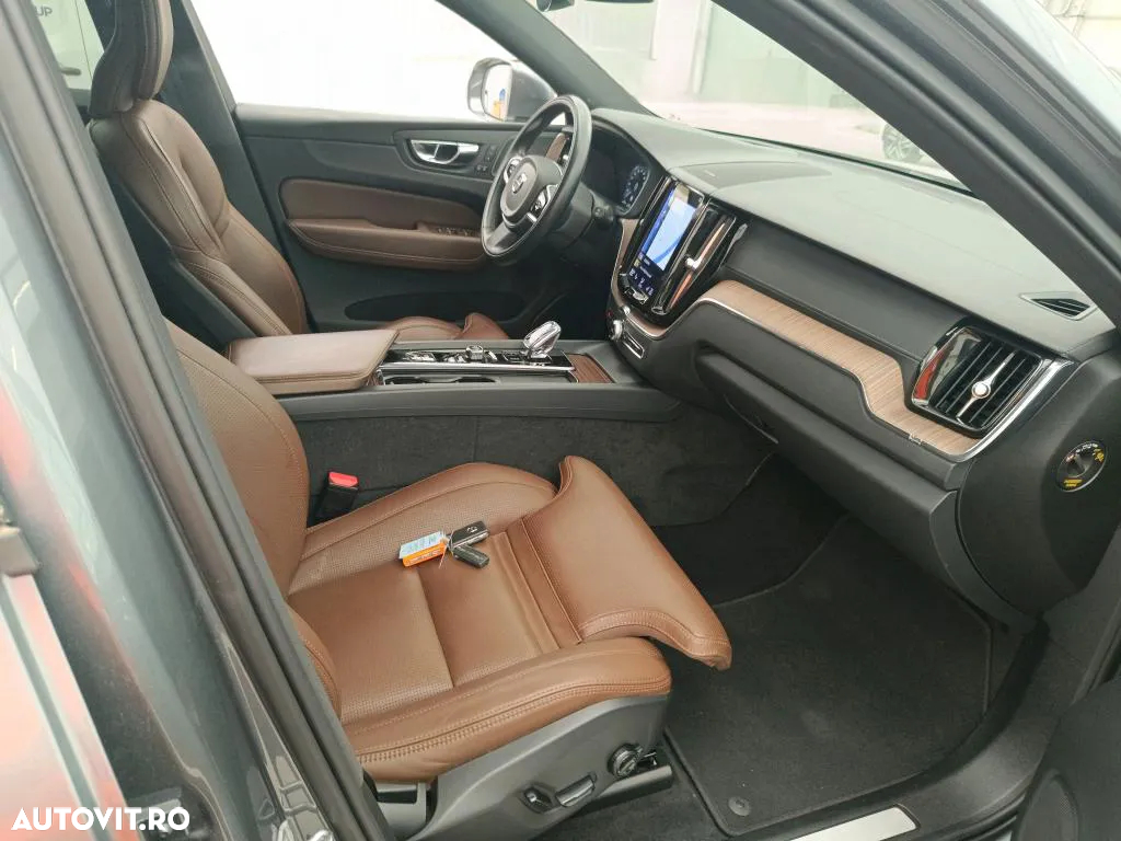 Volvo XC 60 T8 AWD Recharge Geartronic Inscription - 6