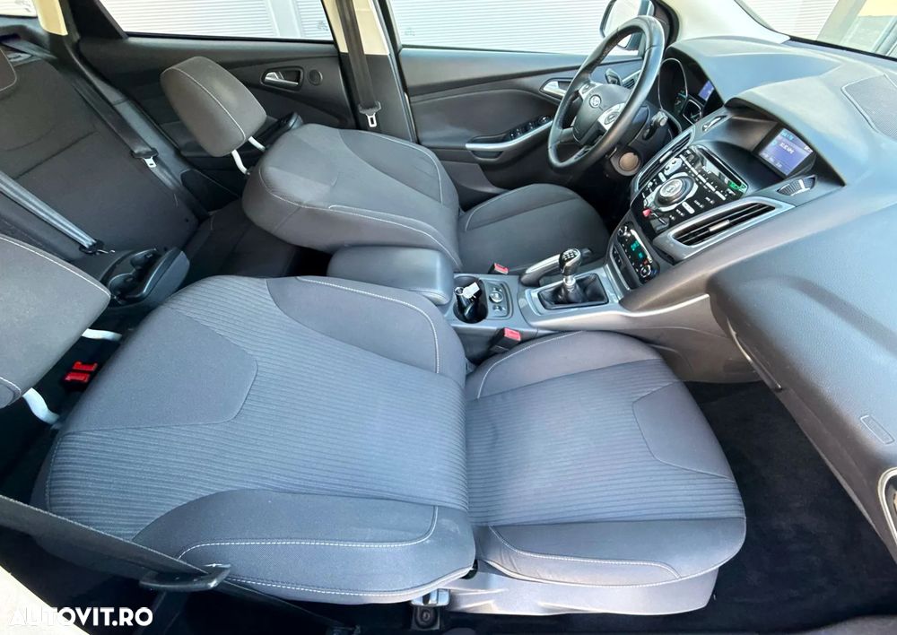 Ford Focus 2.0 TDCI DPF Titanium - 18