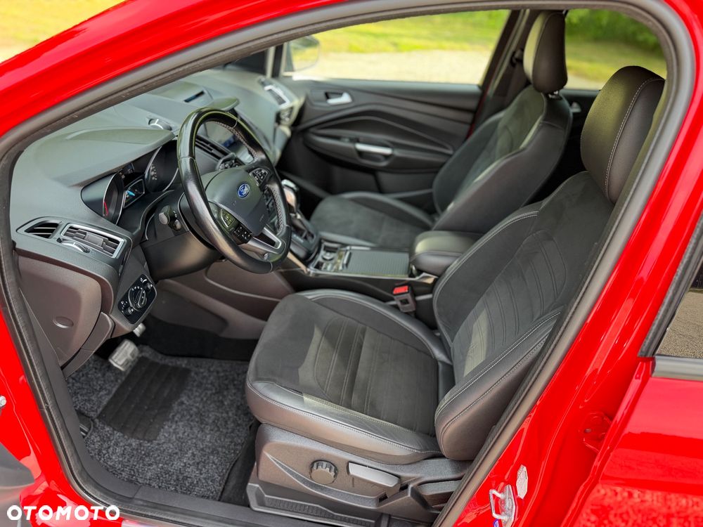 Ford Kuga 2.0 TDCi 4x4 ST-Line - 7