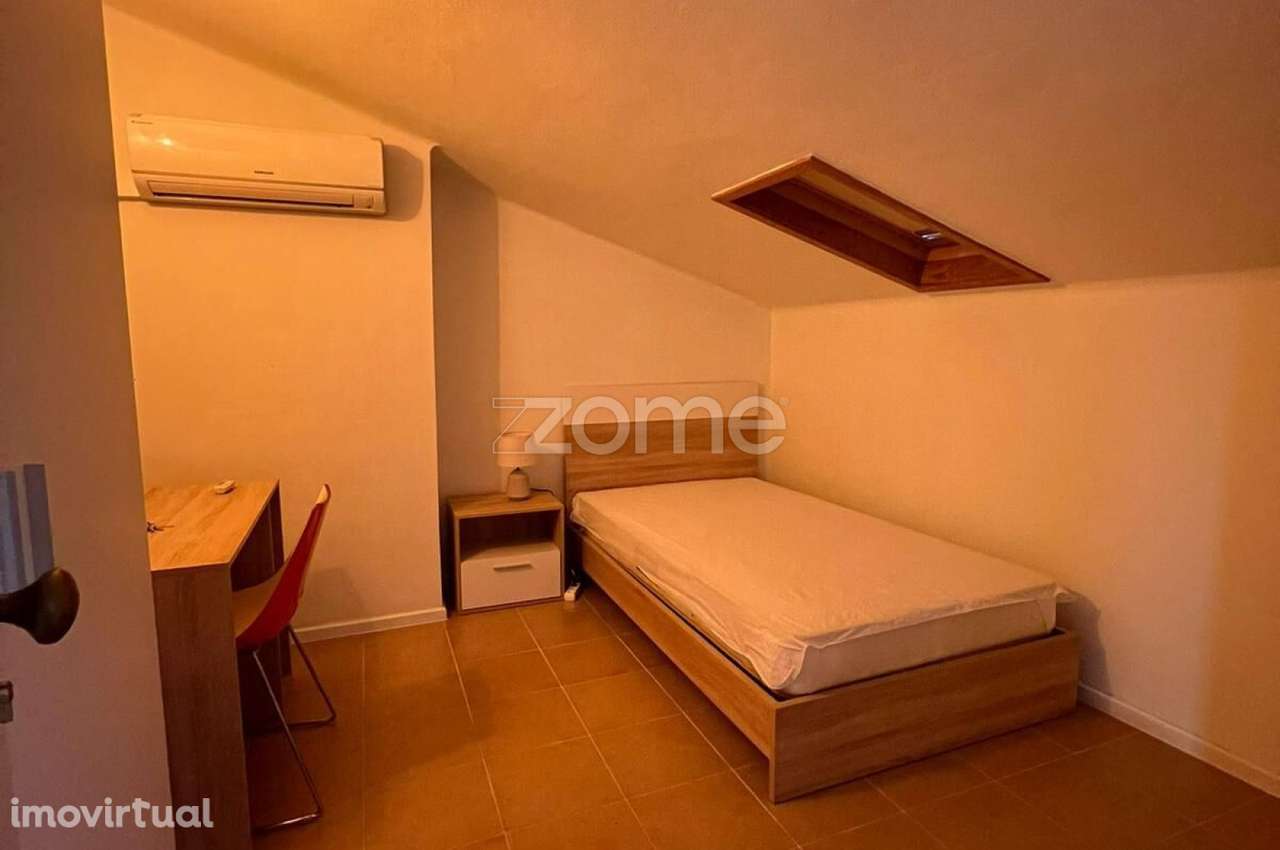 T3 Duplex em São Martinho do Bispo - Grande imagem: 2/15