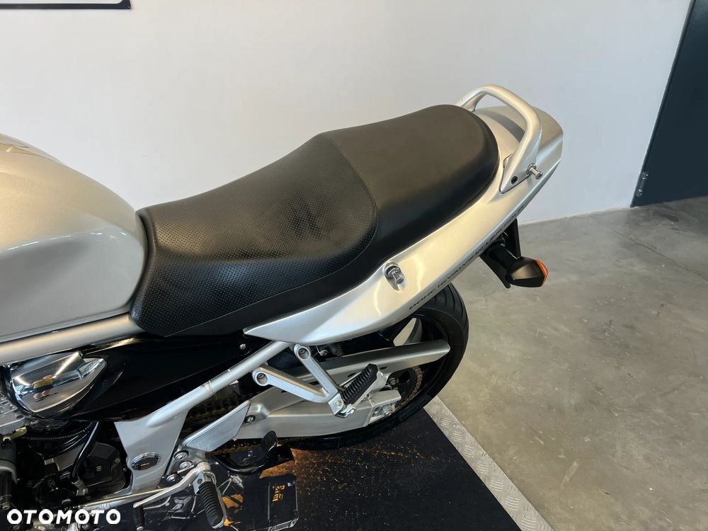Suzuki Bandit - 12