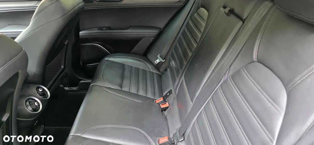 Alfa Romeo Stelvio 2.0 Turbo Super Q4 - 13