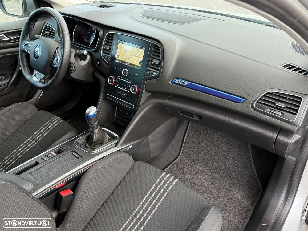 Renault Mégane Sport Tourer 1.3 TCe GT Line - 30