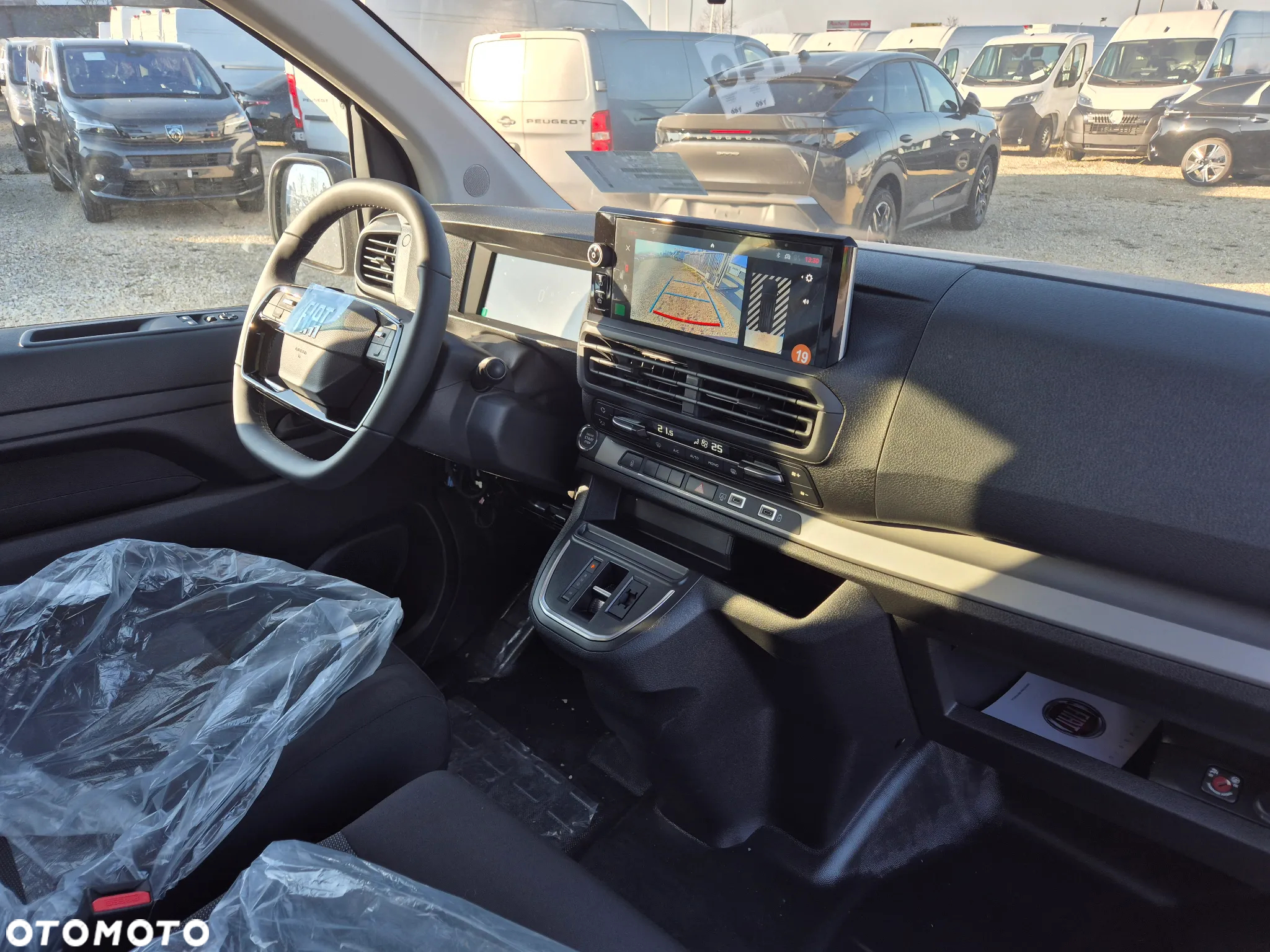 Fiat Nowe Scudo Furgon Brygadowy 6 miejsc Maxi 2.0 MJ 144 KM S&S EAT8 - 12