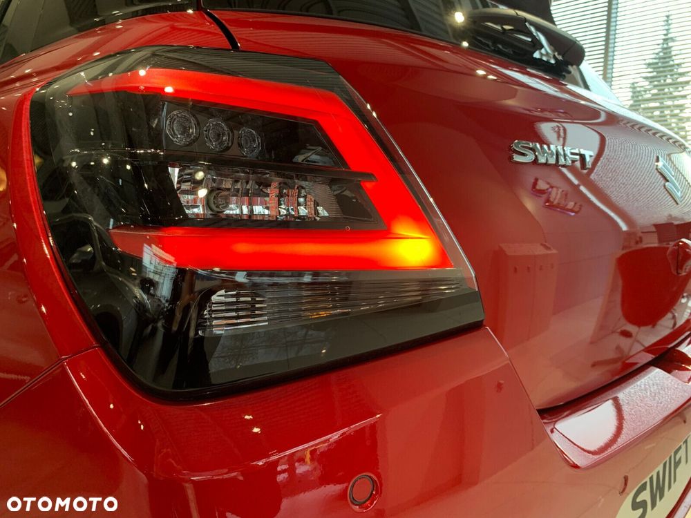 Suzuki Swift 1.2 Dualjet SHVS Premium Plus - 10