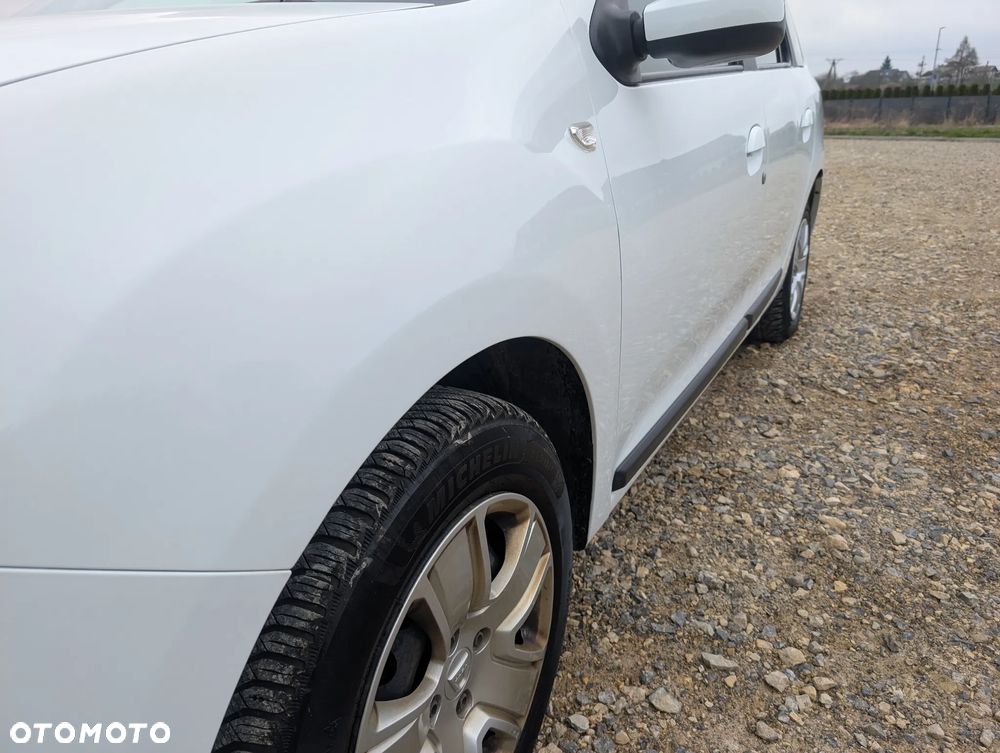 Dacia Logan 0.9 TCe Laureate S&S - 24