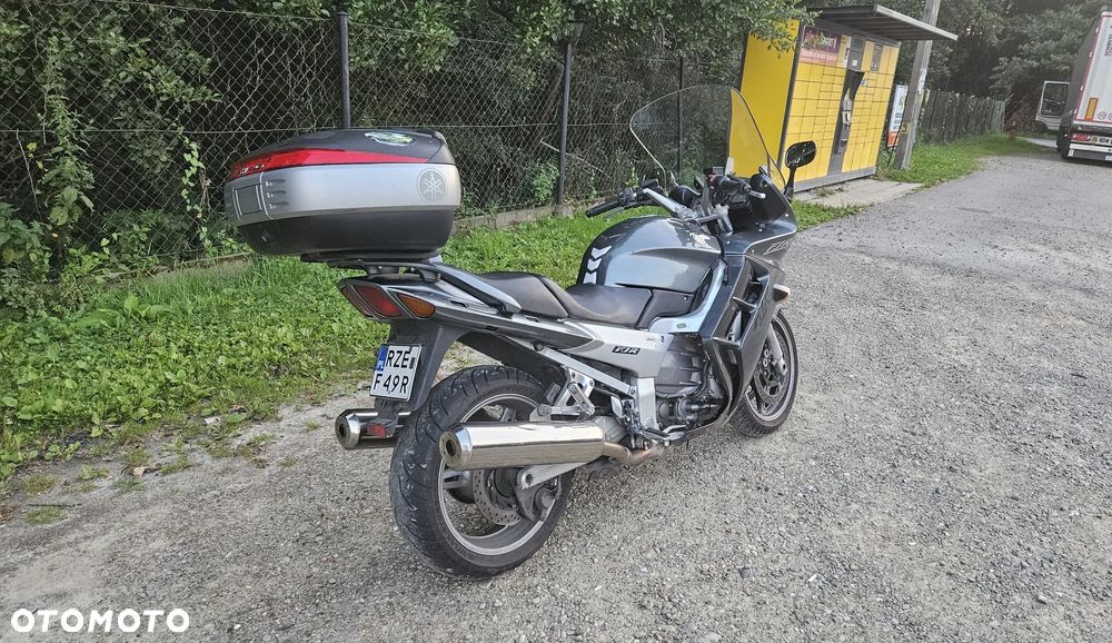 Yamaha FJR - 3