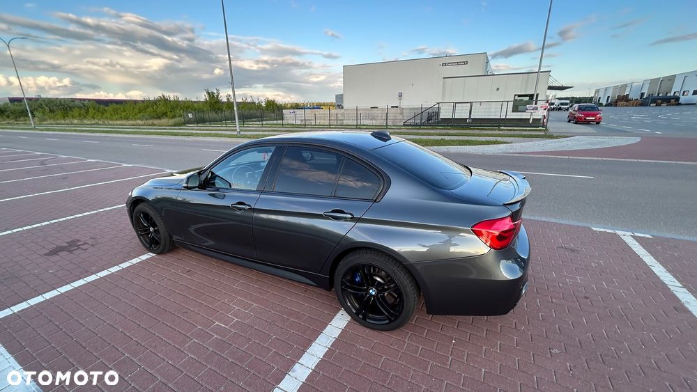 BMW Seria 3 320d M Sport Shadow - 12