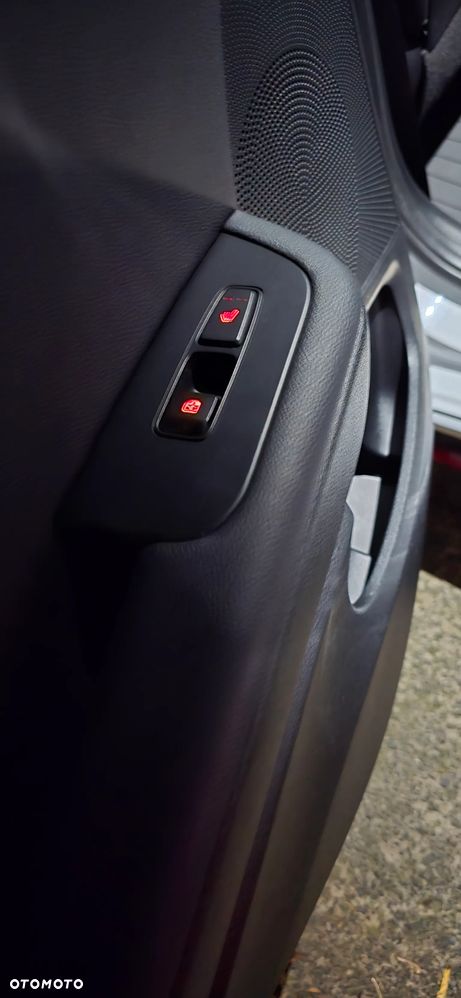Kia Ceed - 26