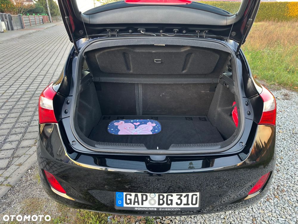 Hyundai i30 1.6 CRDi BlueDrive Comfort - 16