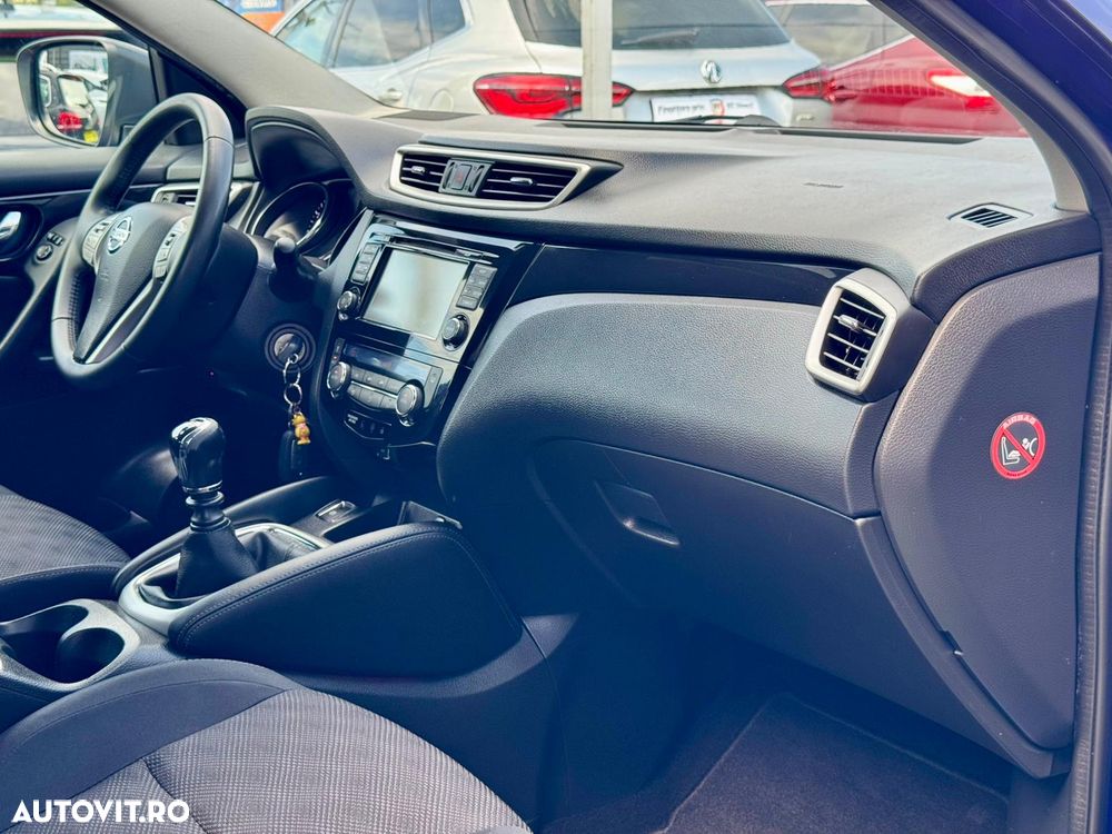 Nissan Qashqai 1.2 DIG-T N-Connecta - 12