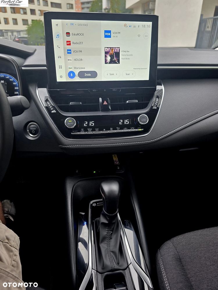 Toyota Corolla 1.8 Hybrid Comfort - 22