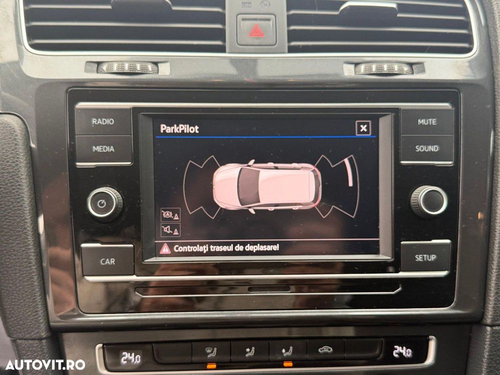 Volkswagen Golf - 16