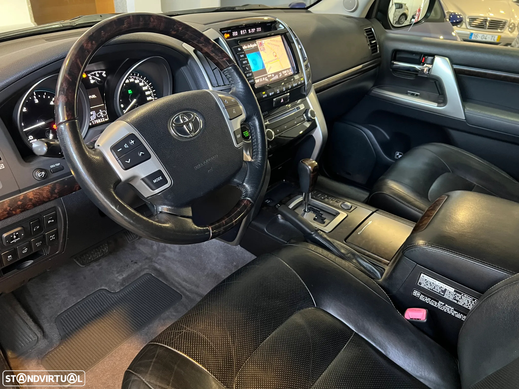 Toyota Land Cruiser V8 D-4D Auto Executive - 18