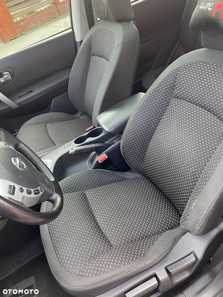 Nissan Qashqai - 12