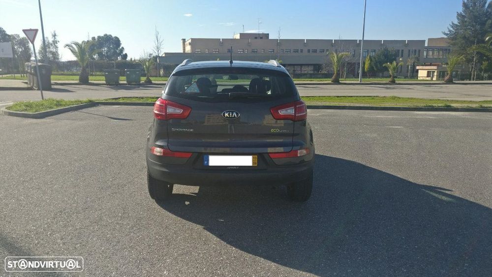Kia Sportage 1.7 CRDI ISG EX - 11