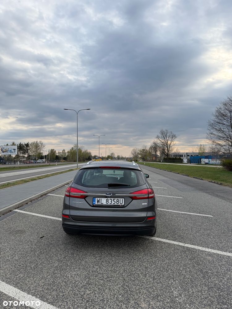 Ford Mondeo - 7