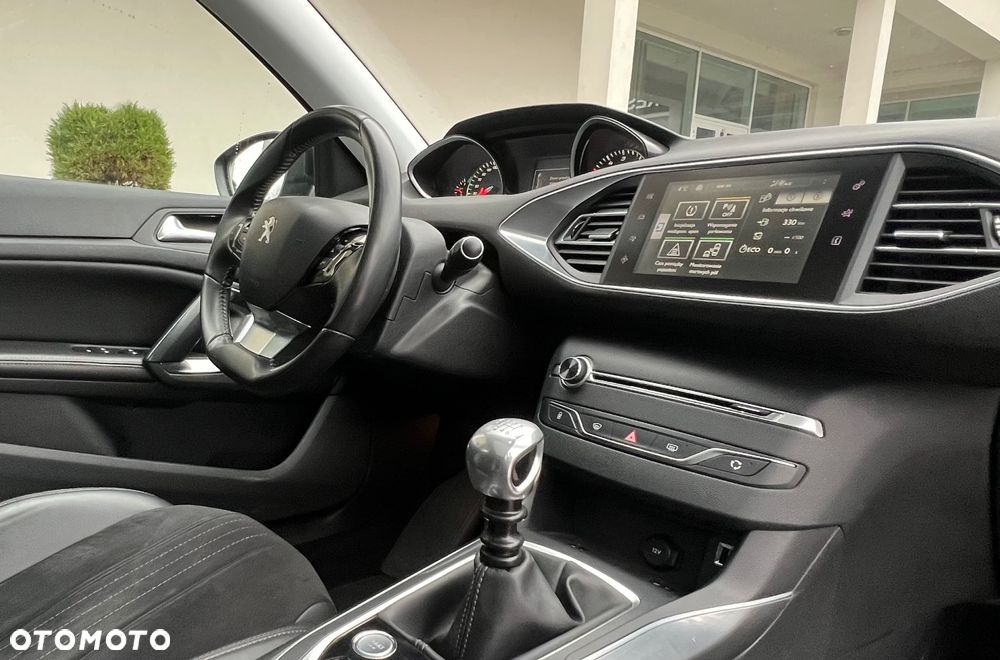 Peugeot 308 e-HDi 115 Stop & Start Allure - 11