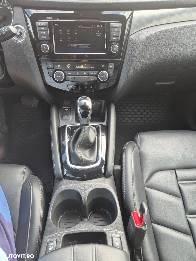 Nissan Qashqai 1.7 dCi Xtronic ALL-MODE 4x4i TEKNA+ - 16