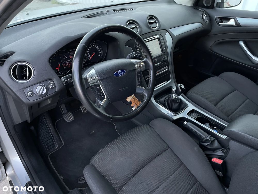 Ford Mondeo 2.0 TDCi Titanium - 18