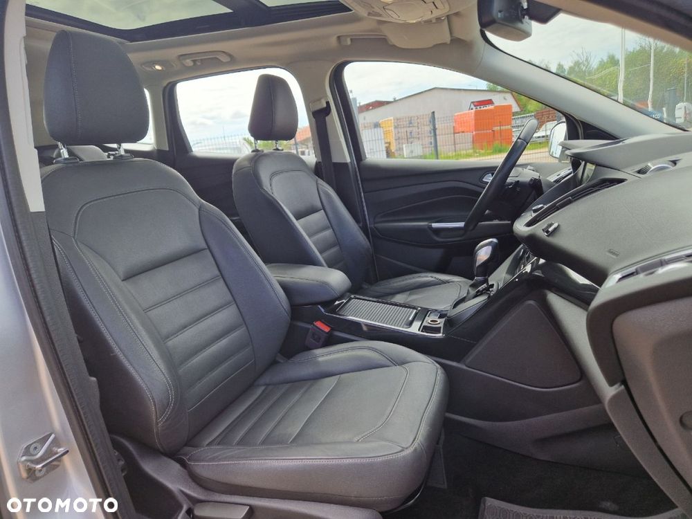 Ford Kuga 2.0 TDCi 4x4 Titanium - 23