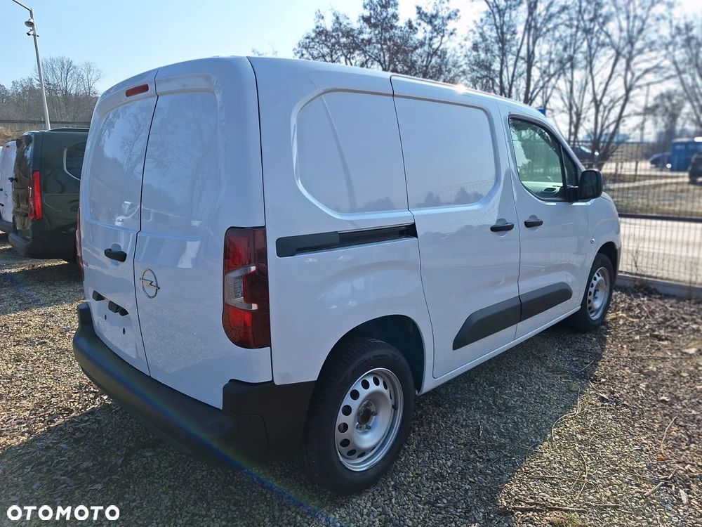 Opel Combo L1 - 6