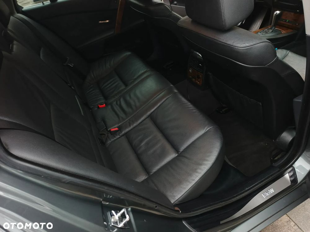 BMW Seria 5 530xd - 30