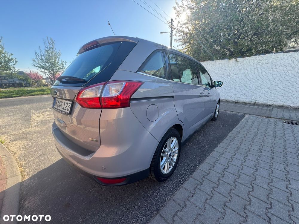 Ford Grand C-MAX - 3