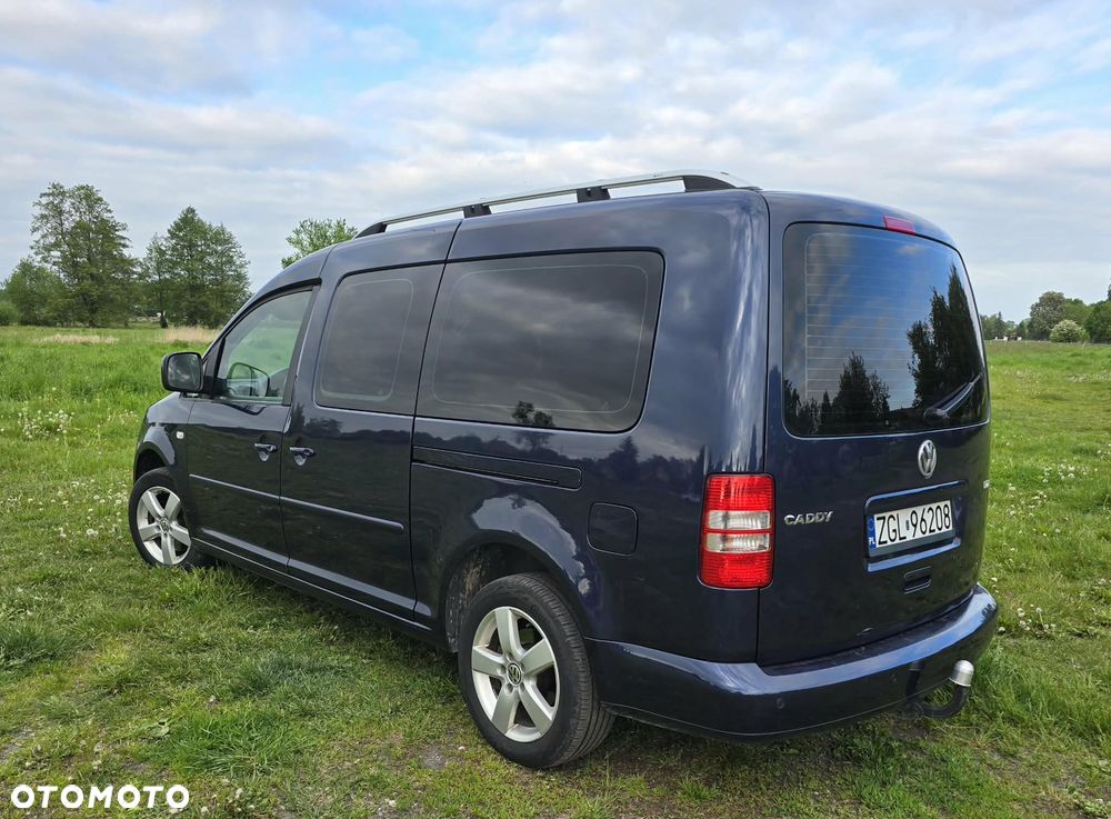 Volkswagen Caddy Maxi Comfortline BMT - 4