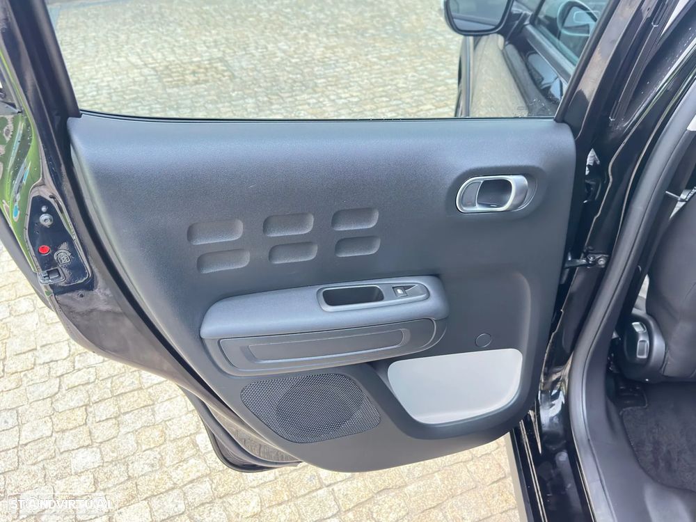 Citroën C3 1.2 PureTech Shine - 19